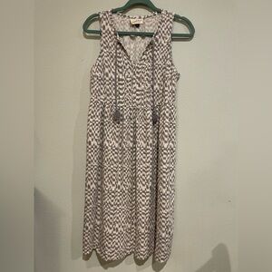 Universal Thread tank dress with front tassels. Size Small White Gray & …